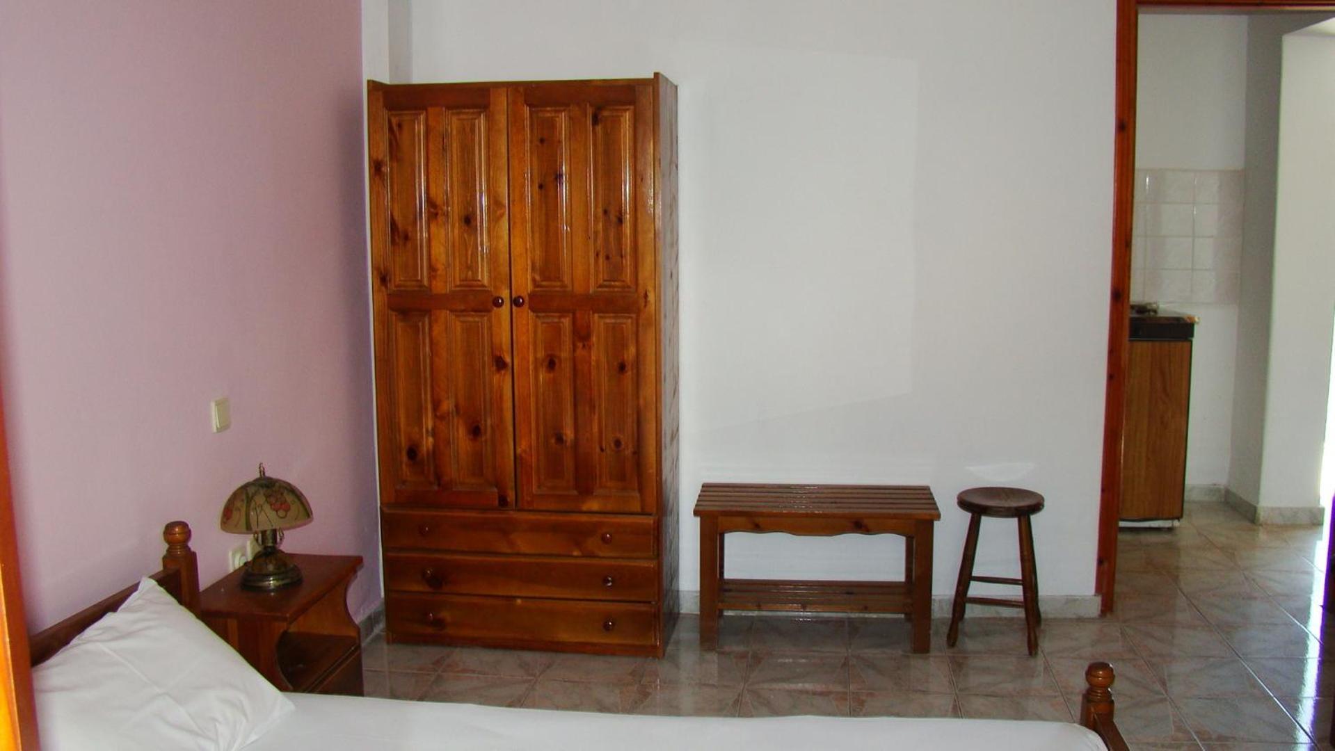 Kristi Apartment Poros  Bilik gambar